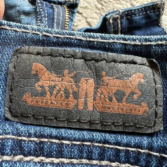 Women’s Vintage Levi’s 524 Too SuperLow Boot Cut Jeans Size 25x32 - Picture 5 of 5